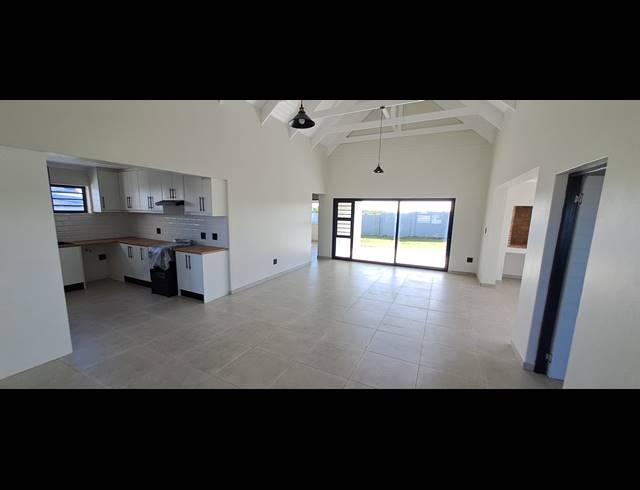 4 BEDROOM HOUSE FOR SALE IN HOOGLAND